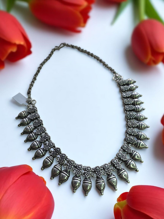 Oxidised Silver Necklace with Shell Motifs – Boho Ethnic Look